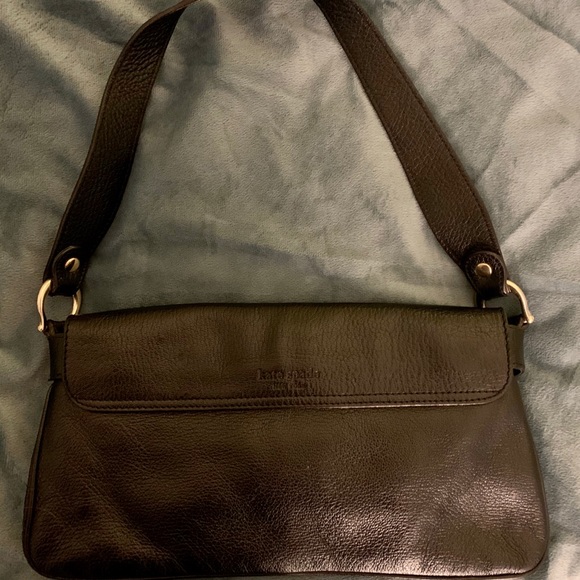 Kate Spade black leather handbag w gold turn-clasp - Picture 6 of 6